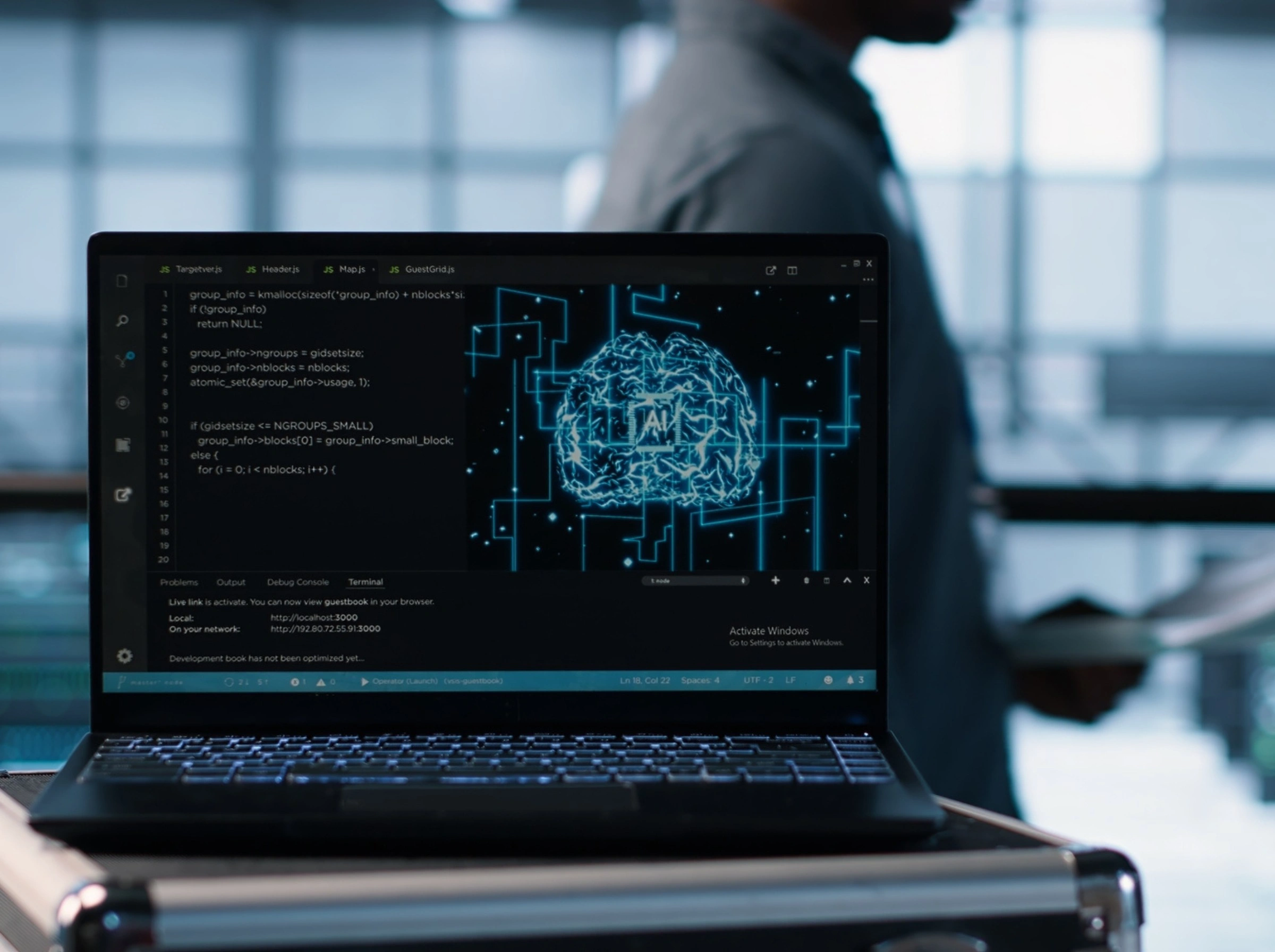 pantalla con análisis de datos digitales